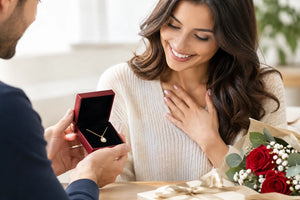 How to Choose a Gold Jewelry Gift for Wife
