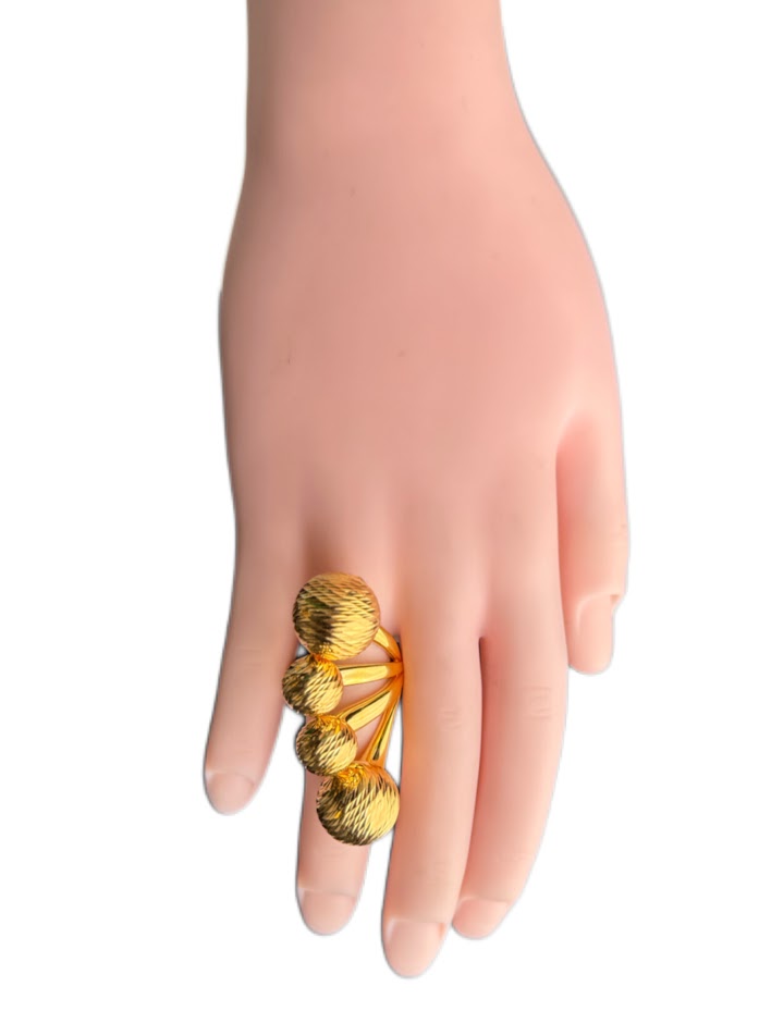21K Gold Ring 5.7g