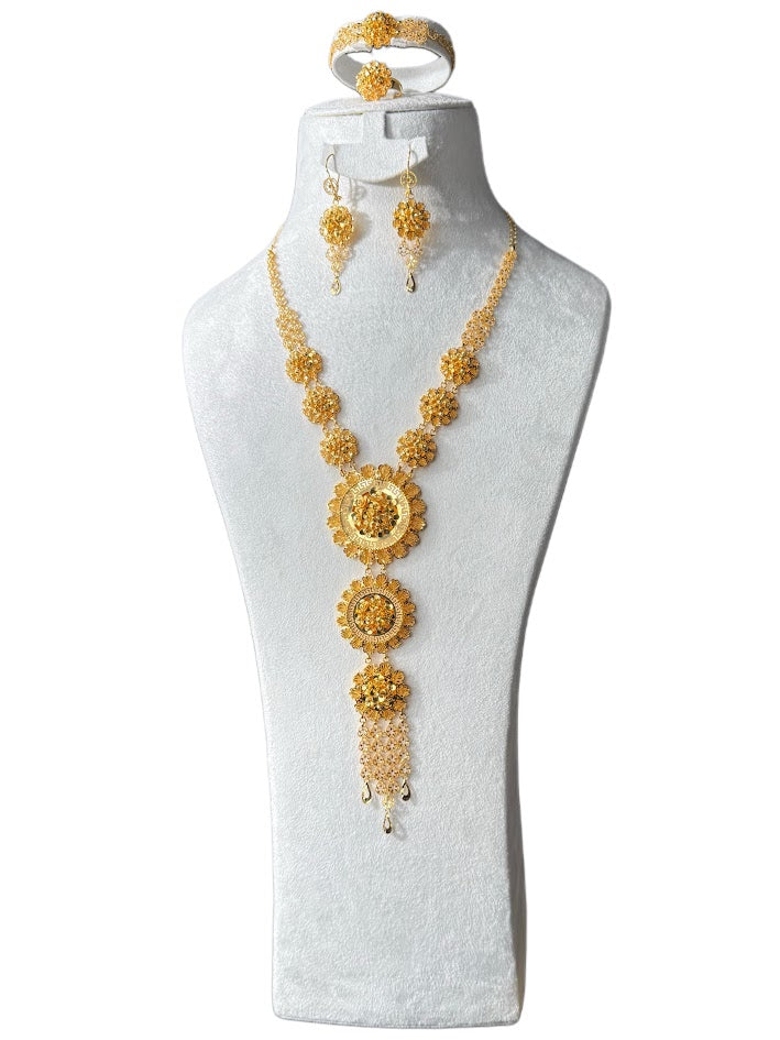 22K Gold Necklace & Ring & Earrings 88.16g