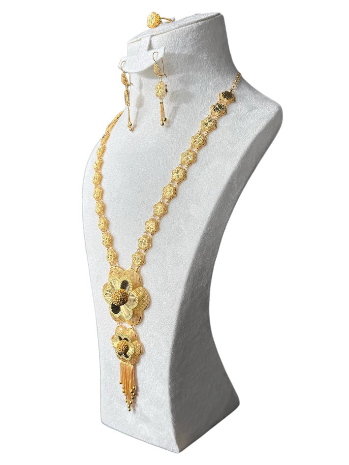 22K Gold Necklace & Ring & Earrings 70.53g