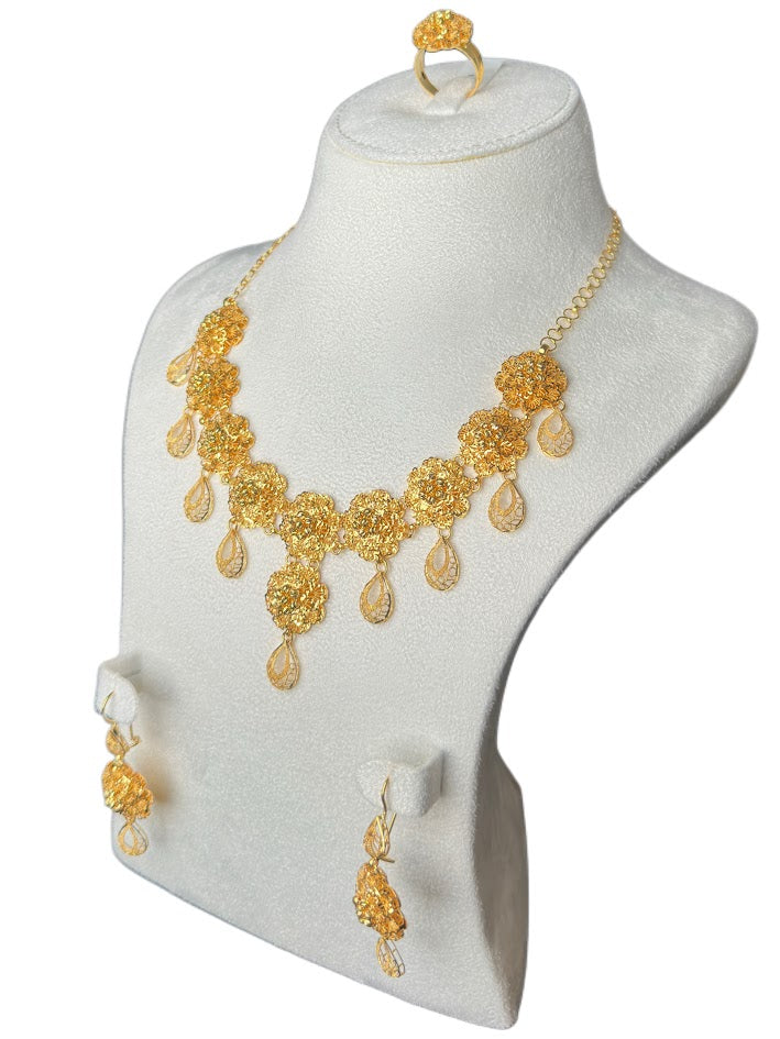 22K Gold Necklace & Ring & Earrings 45.15g