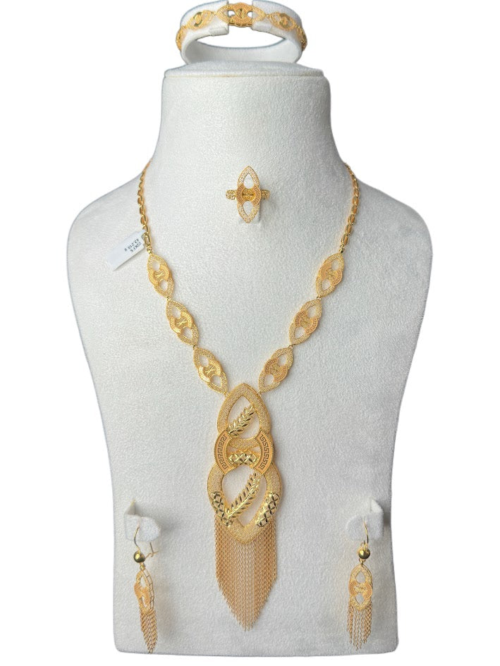 22K Gold Necklace & Ring & Earrings 43.21g