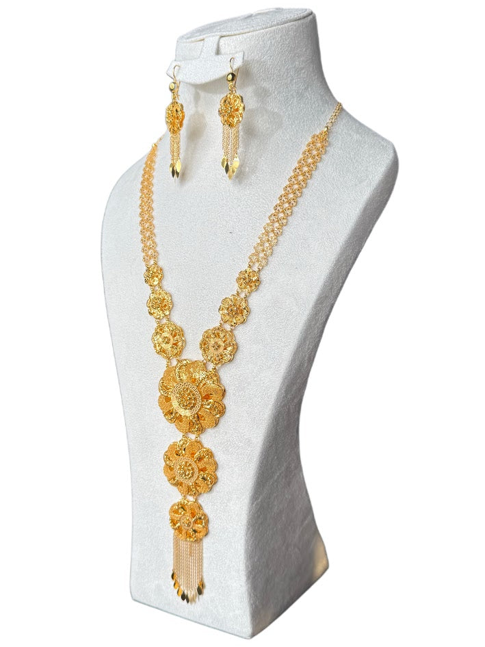 22K Gold Necklace & Ring & Earrings 79.3g