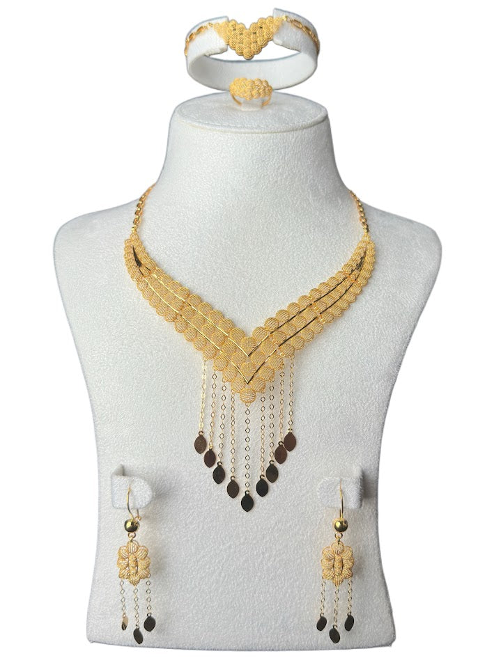 22K Gold Necklace & Ring & Earrings 37.41g