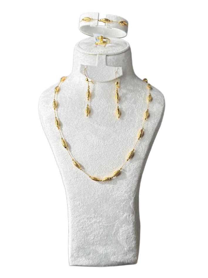 22K Gold Necklace & Bracelet & Earrings 23.05g