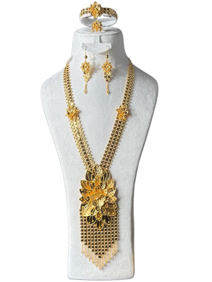 21K Gold Necklace & Ring & Earrings 128.3g