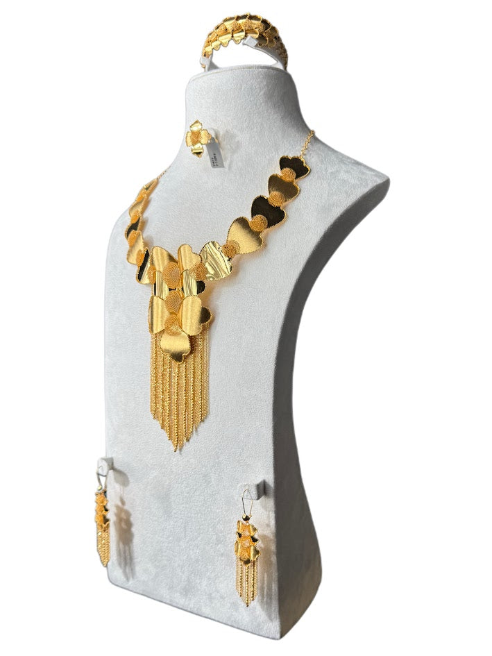 21K Gold Necklace & Ring & Earrings 117.82g