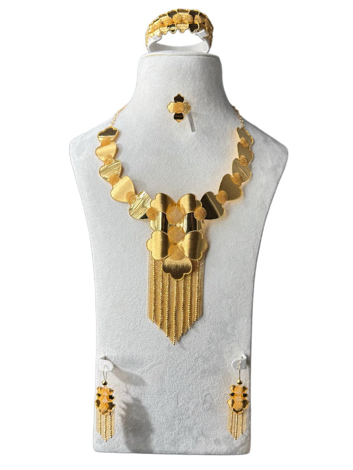 21K Gold Necklace & Ring & Earrings 117.82g