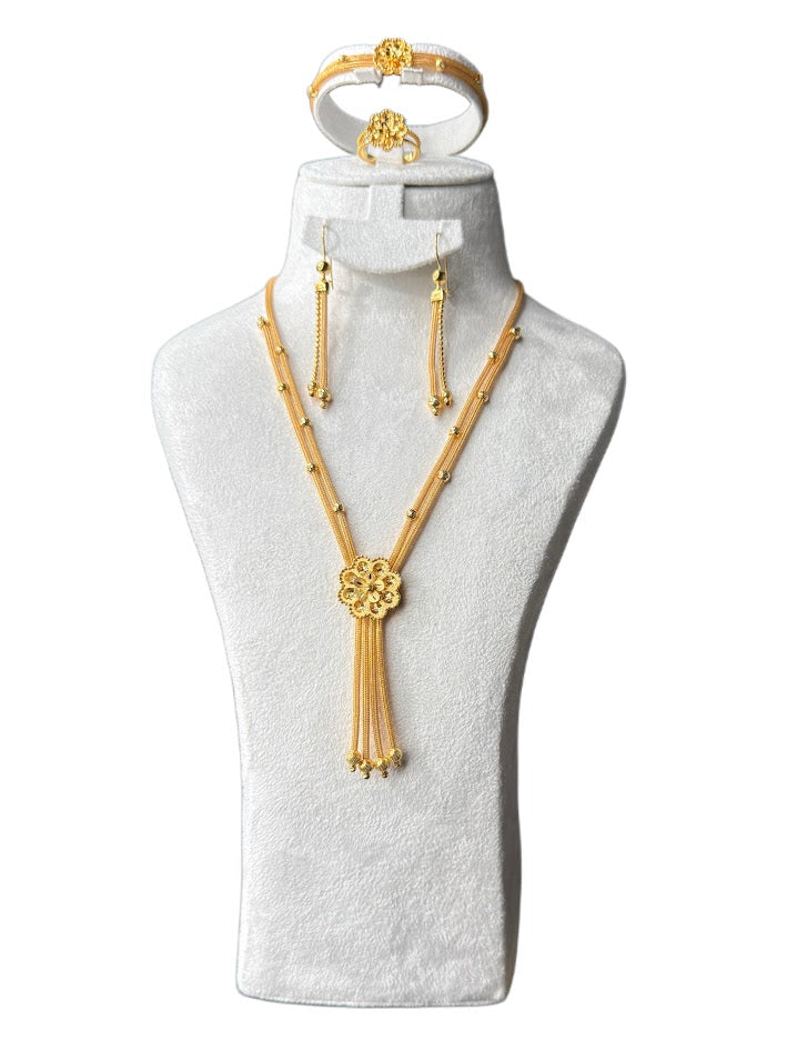 22K Gold Necklace & Ring & Earrings 28.39g