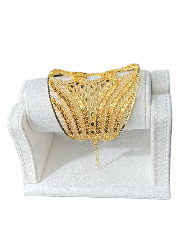 21K Gold Bangle 29.67g
