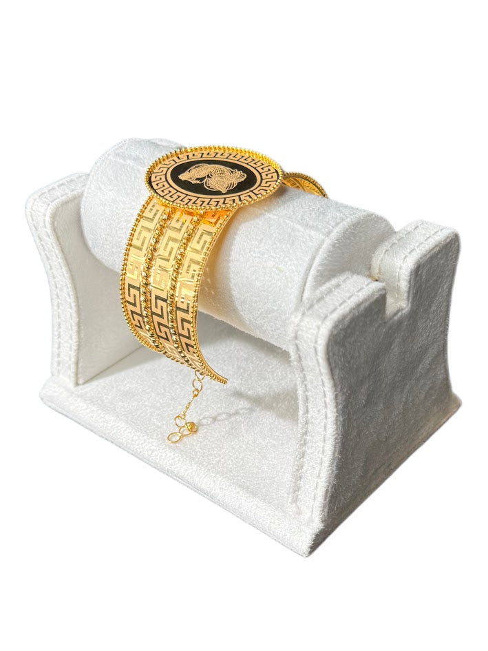 21K Gold Bangle 32.67g