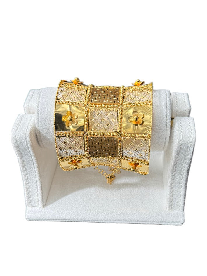 21K Gold Bangle 57.11g