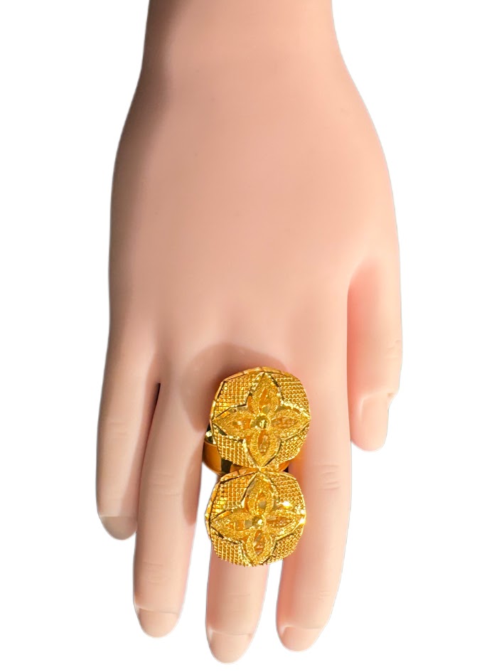 22K Gold Ring 7.8g
