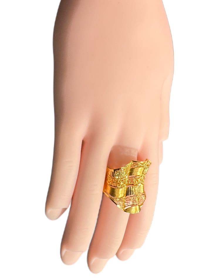 21K Gold Ring 5.94g