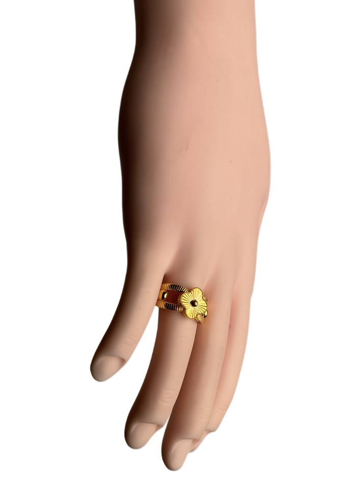 21K Gold Ring 3.38g