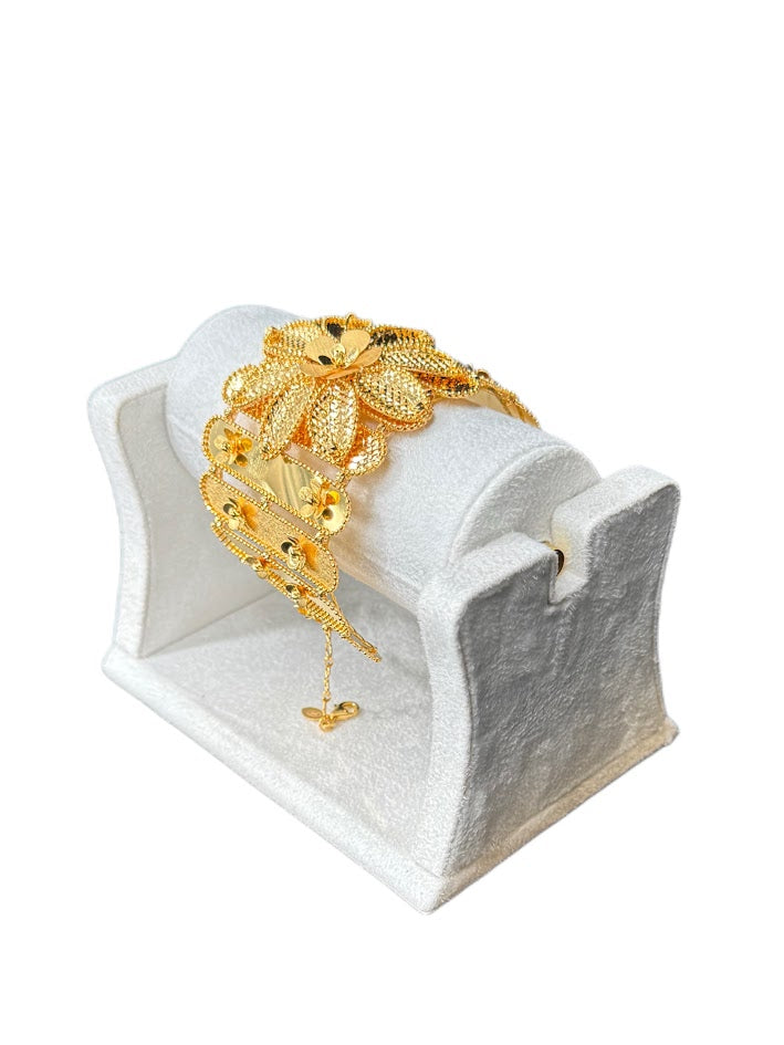 21K Gold Bangle 43.21g