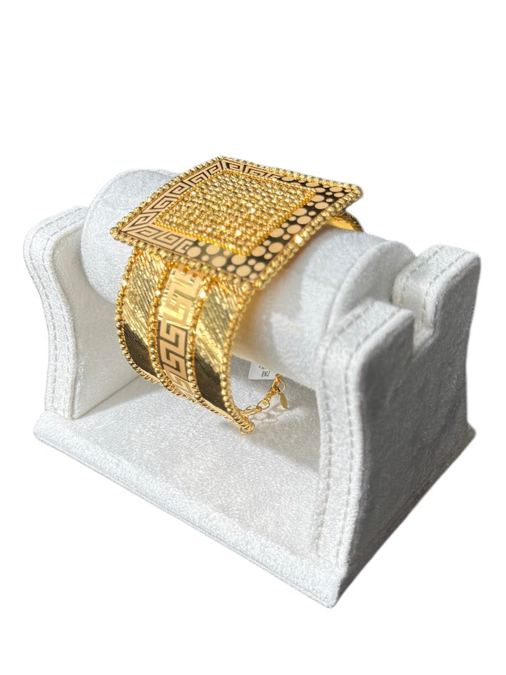 21K Gold Bangle 66.17g
