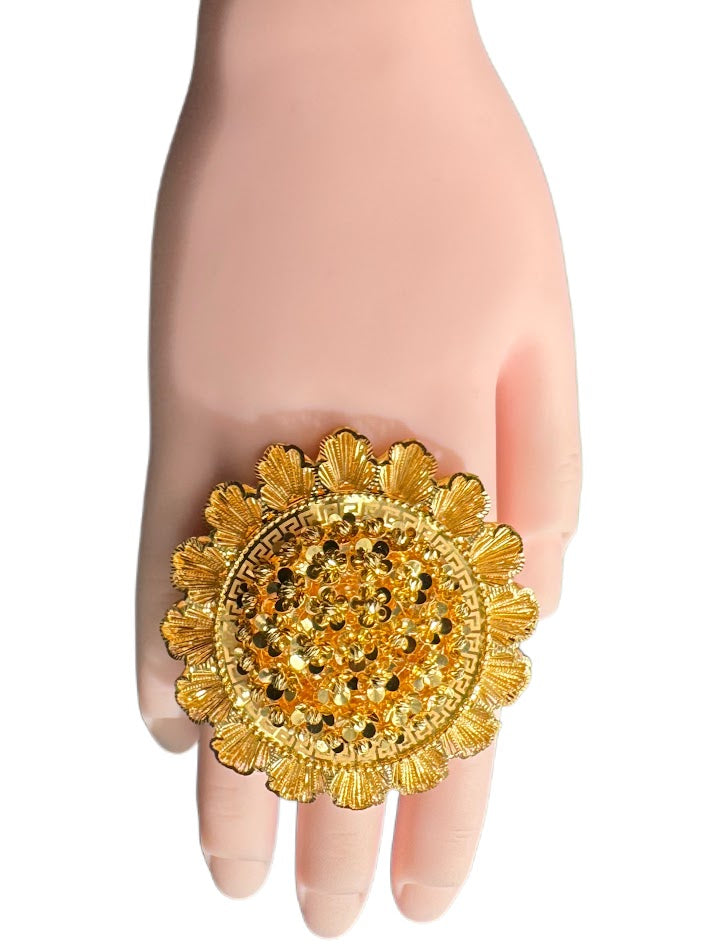 22K Gold Ring 26.57g