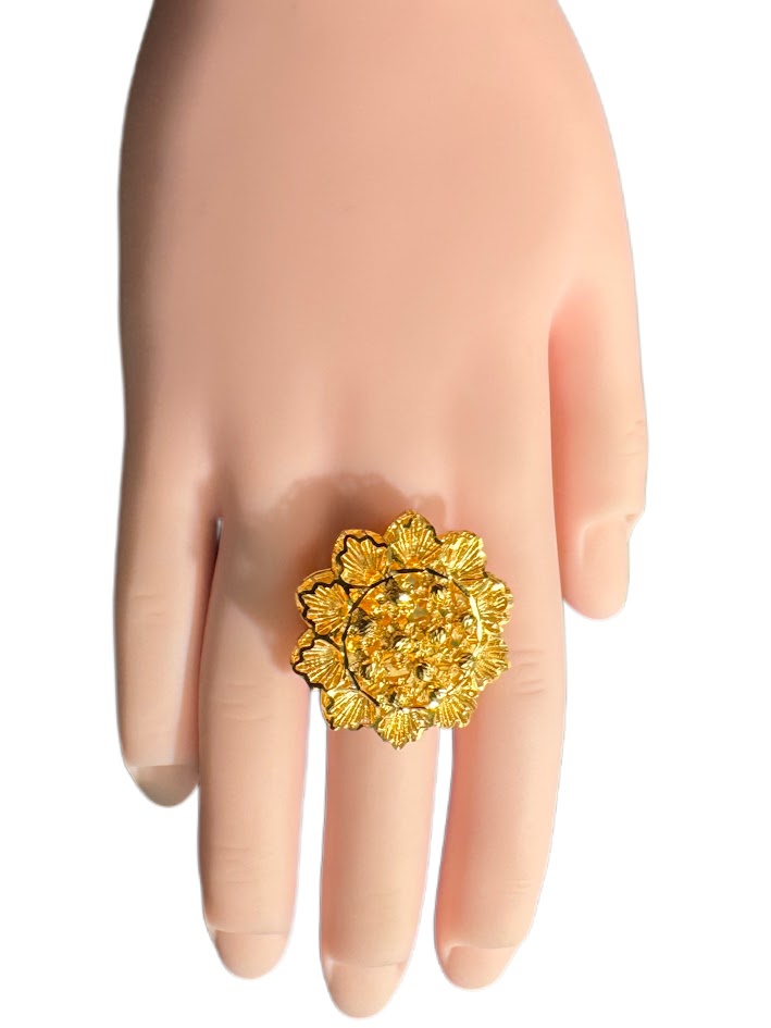 22K Gold Ring 7.89g