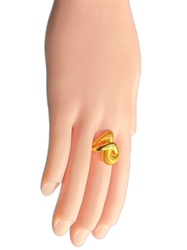 22K Gold Ring 3.74g