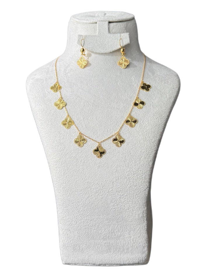 21K Gold Necklace , Earrings 7.5g