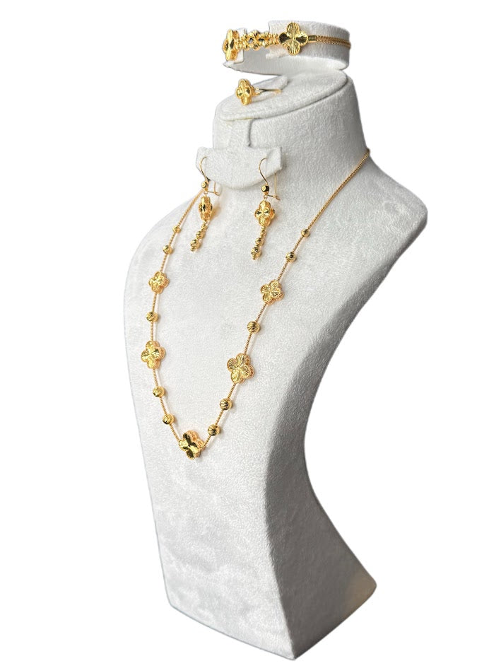 21K Gold Necklace & Ring & Earrings, Bracelet 33.38g