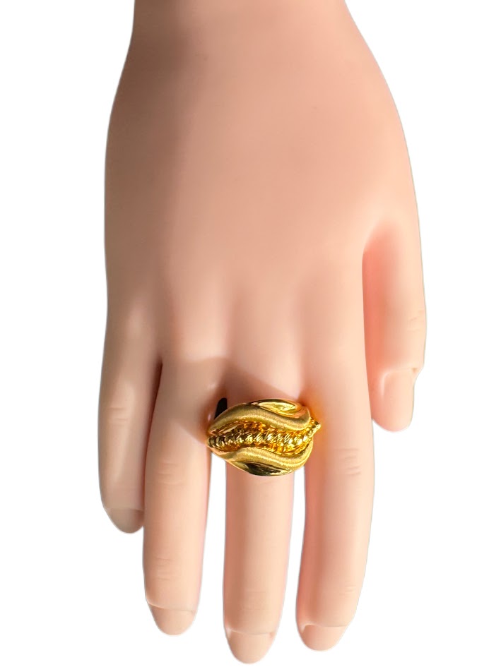 21K Gold Ring 6.08g