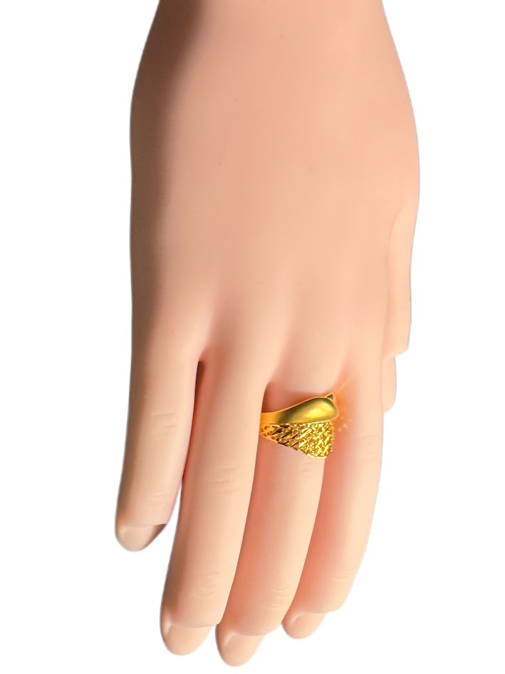 21K Gold Ring 2.47g