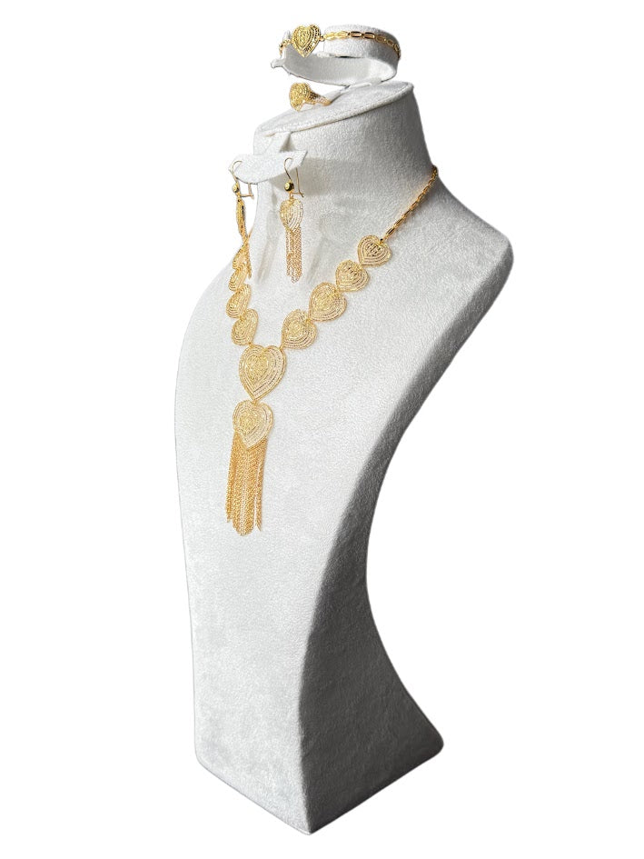 22K Gold Necklace & Ring & Earrings, Bracelet 32.35g