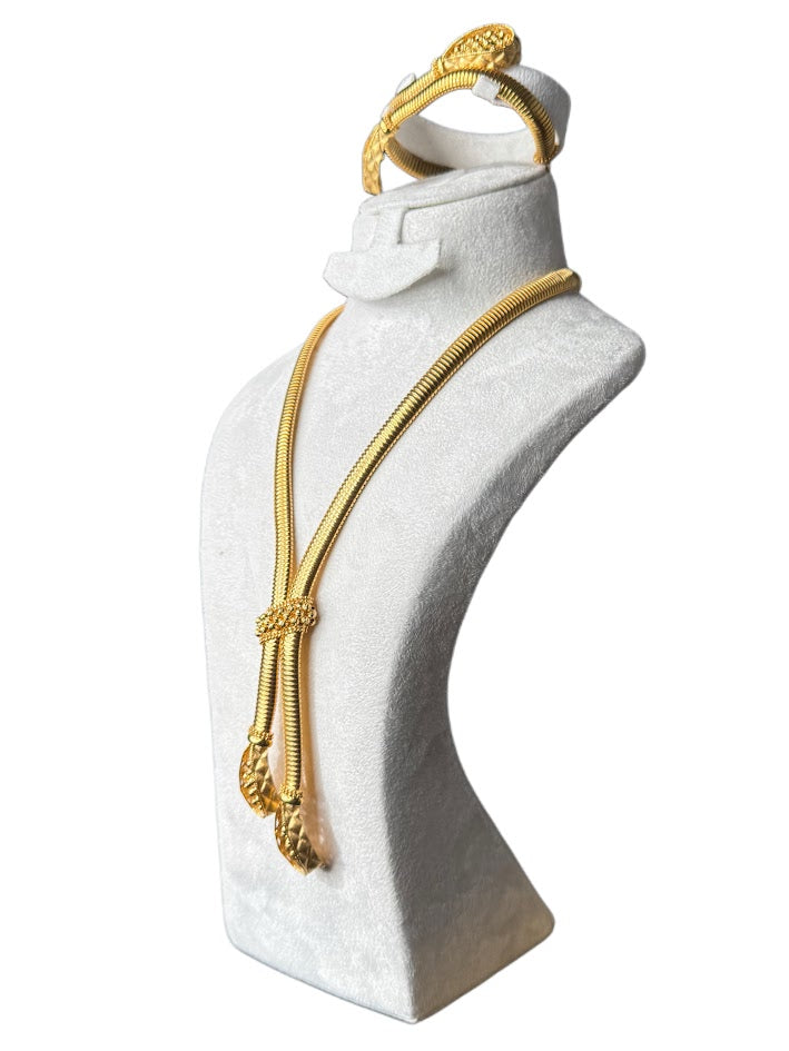 21K Gold Necklace & Ring & Earrings, Bracelet  94.39g