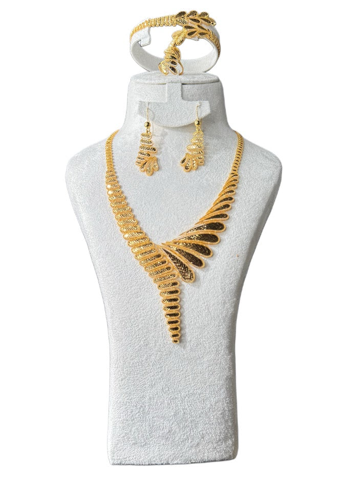 22K Gold Necklace & Ring & Earrings 43.35g