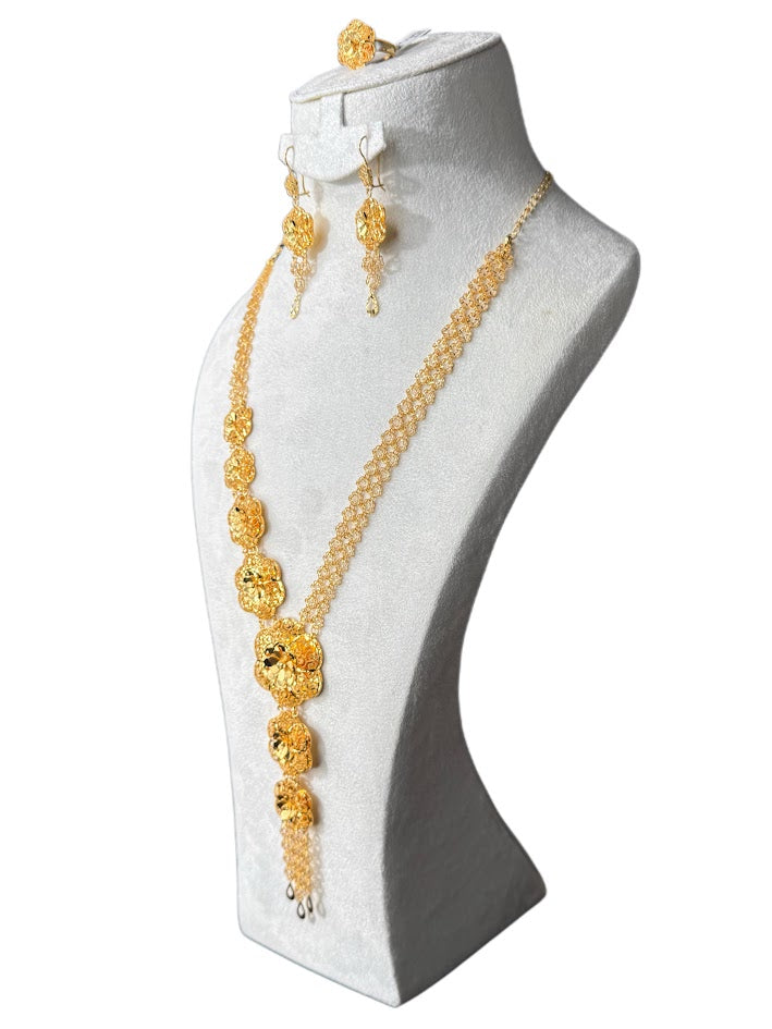 22K Gold Necklace & Ring & Earrings 61.64g