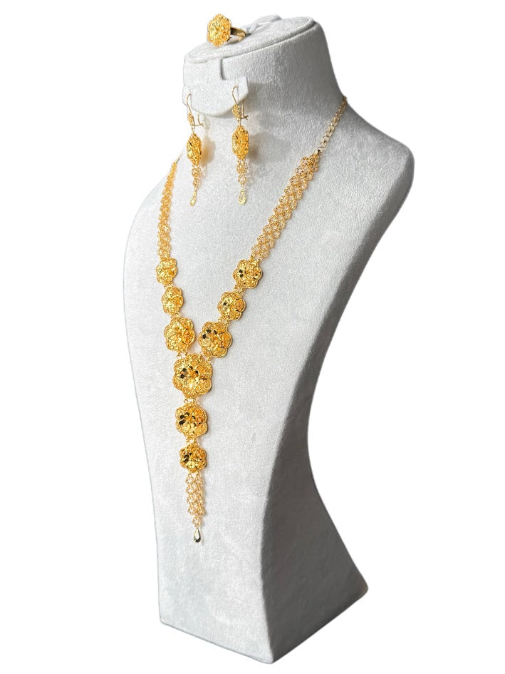 22K Gold Necklace & Ring & Earrings 52.41g