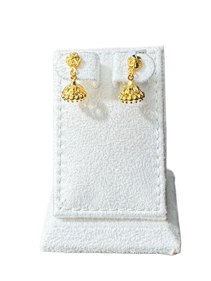 22K Gold Earrings 3.19g