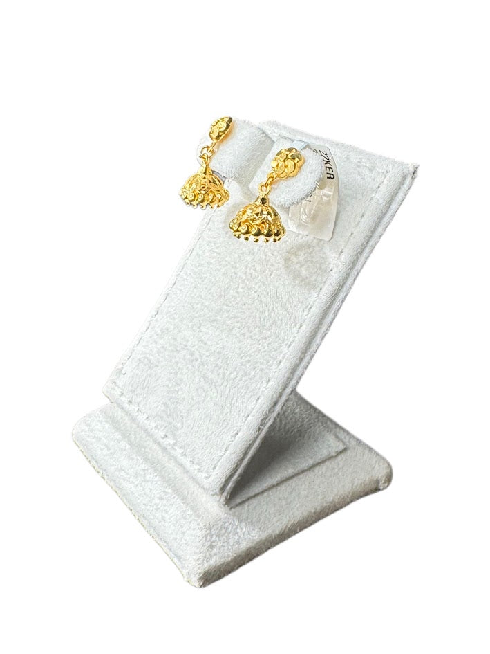 22K Gold Earrings 3.19g