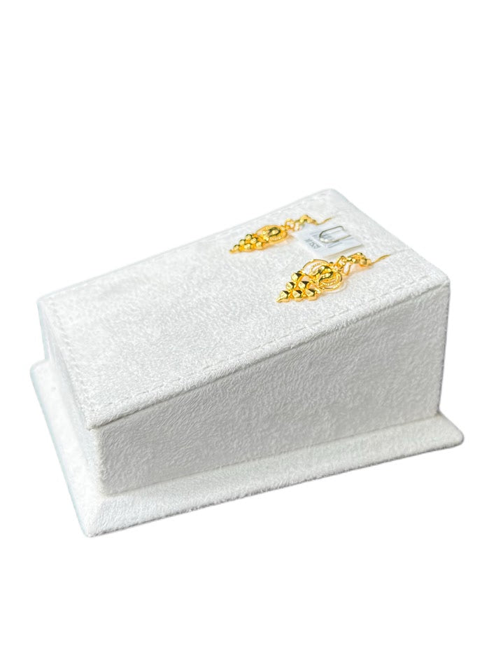 22K Gold Earrings 3.44g