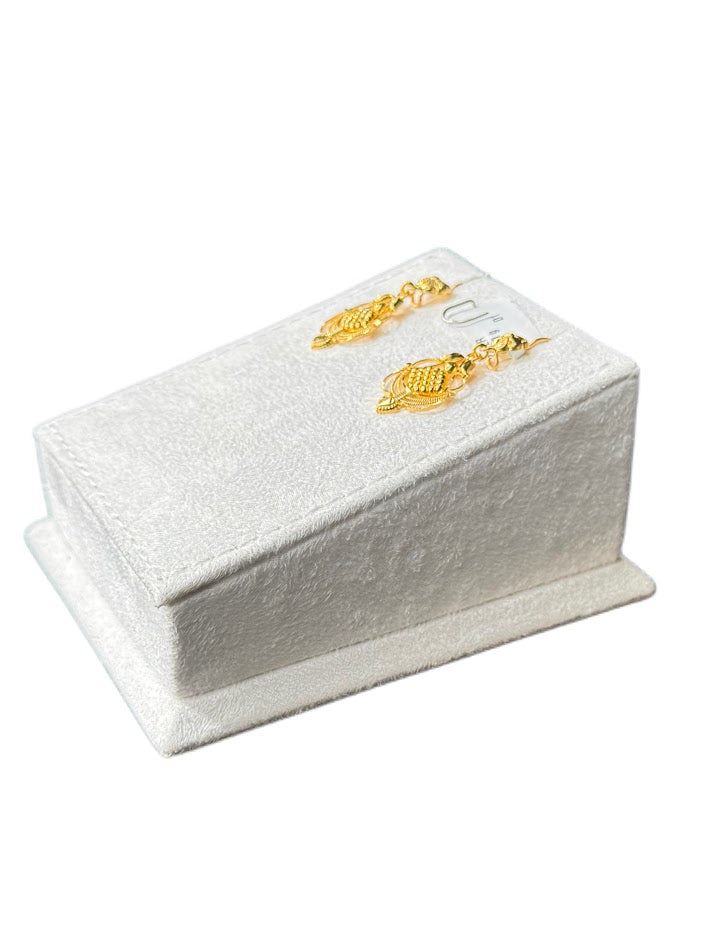 22K Gold Earrings 4.13g