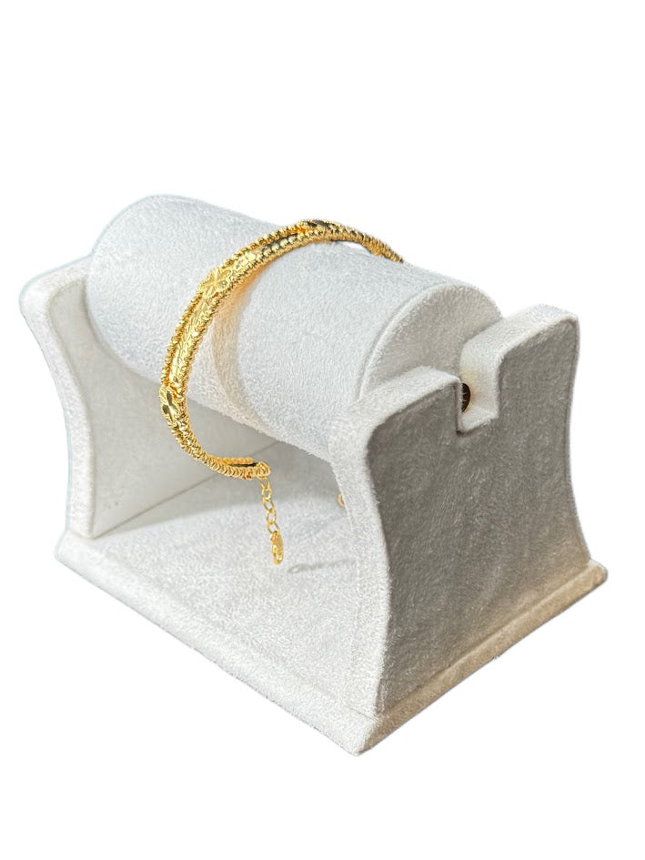 21K Gold Bangle 14.22g