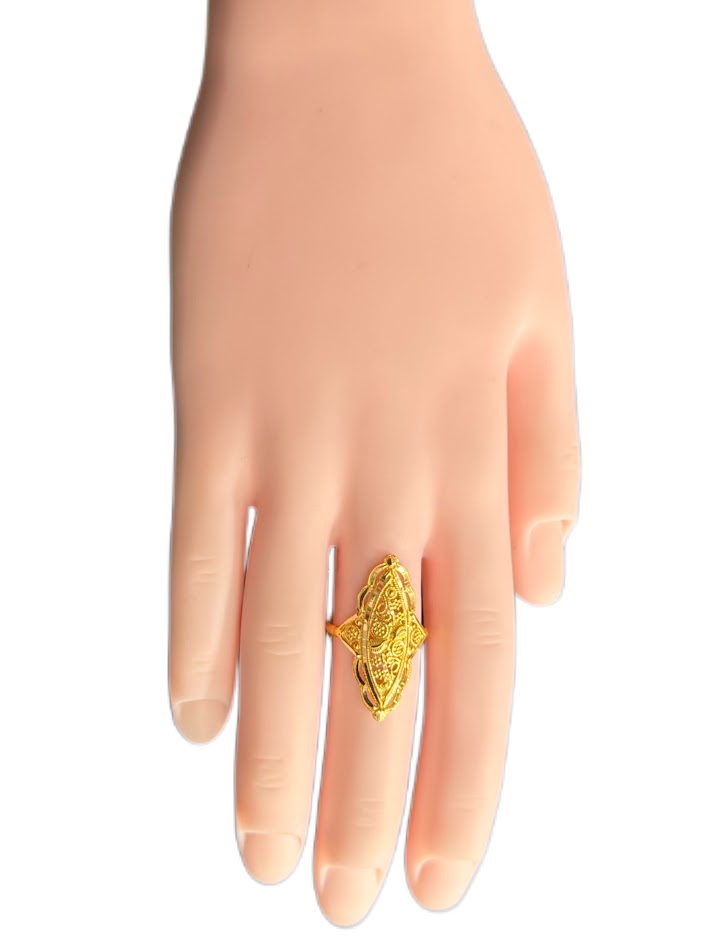 22K Gold Ring 3.82g