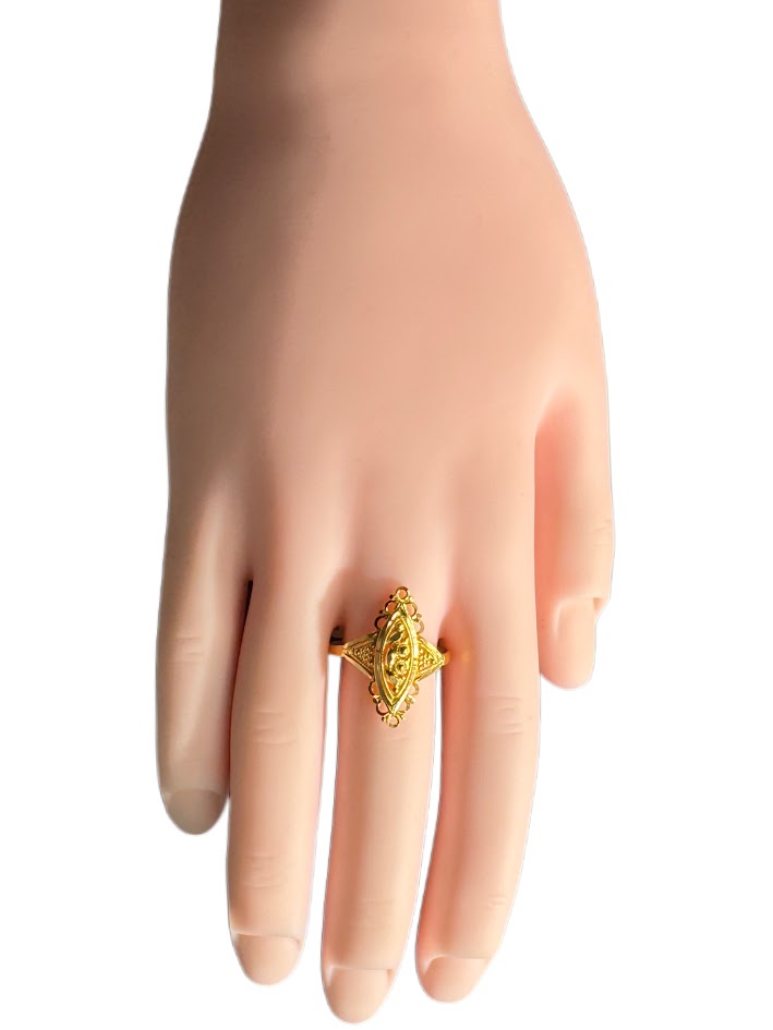 22K Gold Ring 2.58g