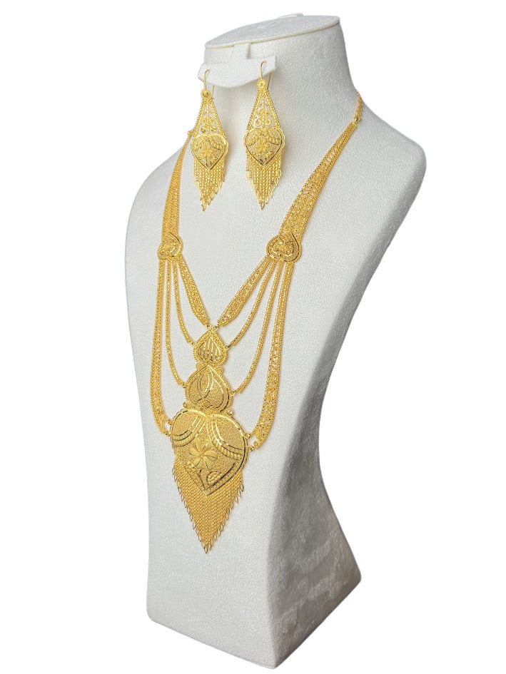 22K Gold Necklace & Ring & Earrings 117.08g