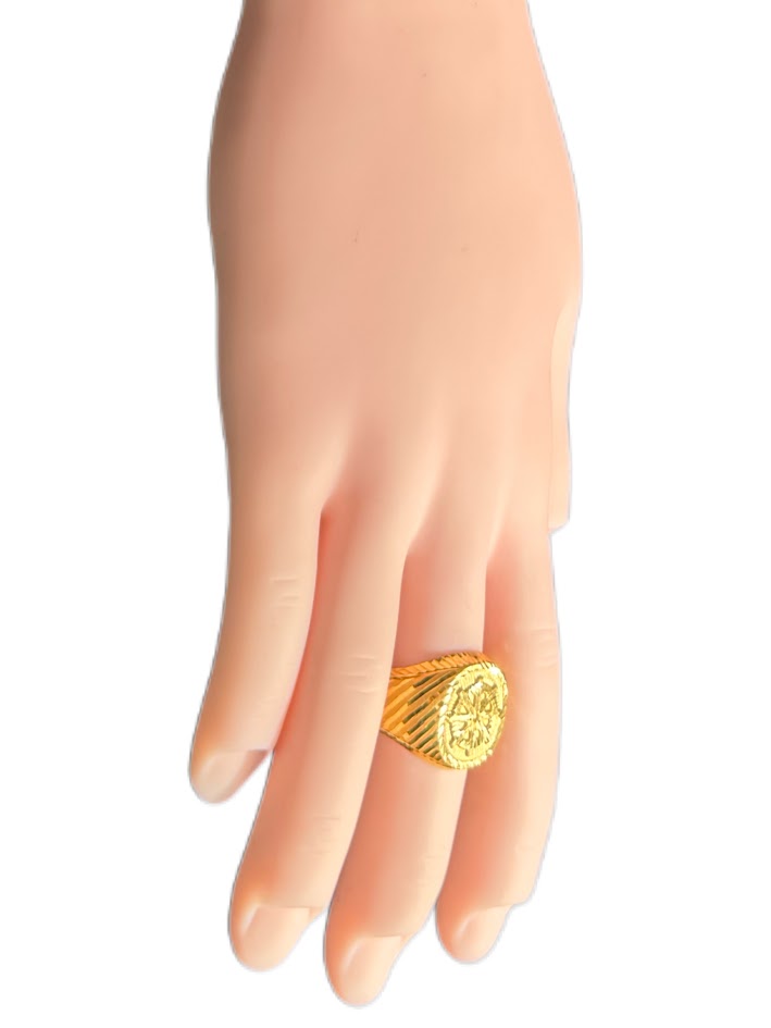 22K Gold Ring 3.93g