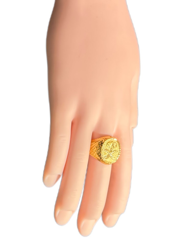 22K Gold Ring 3.72g