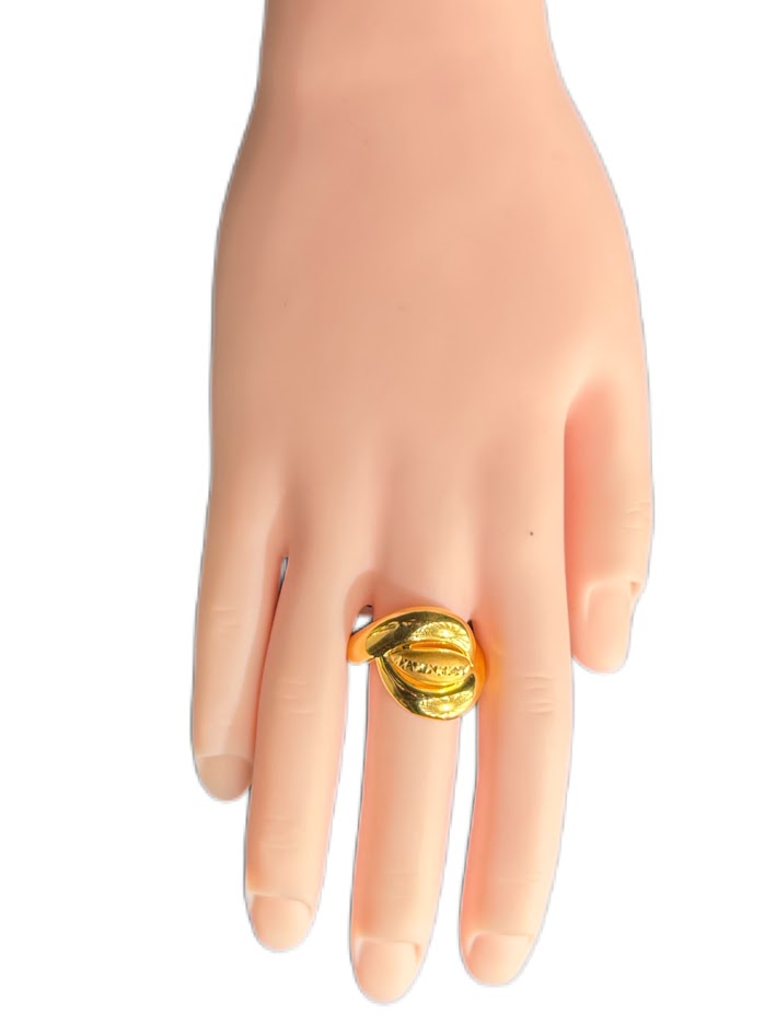 22K Gold Ring 4.39g