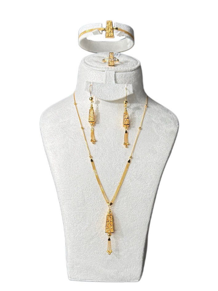 22K Gold Necklace & Ring & Earrings ,Bracelet 18.75g