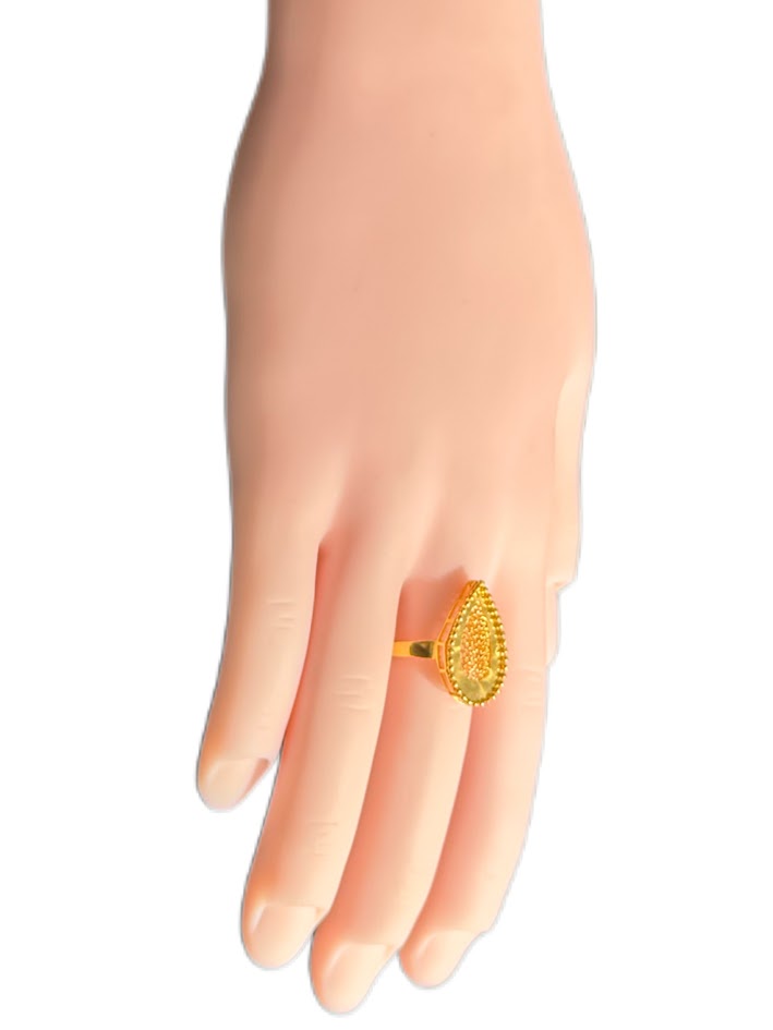 22K Gold Ring 2.28g