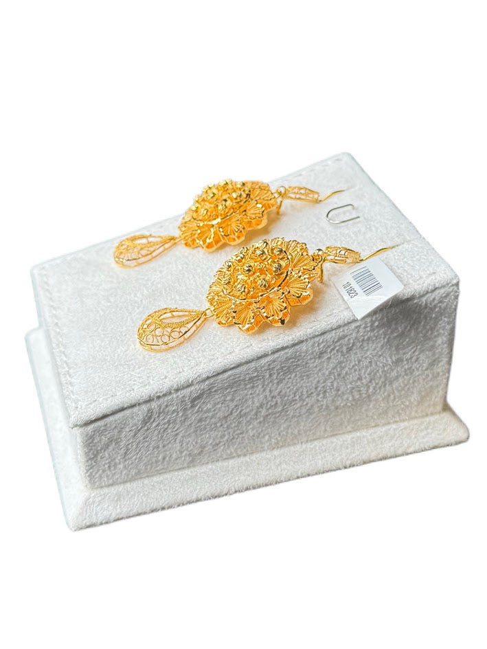 22K Gold Earrings 16.93g