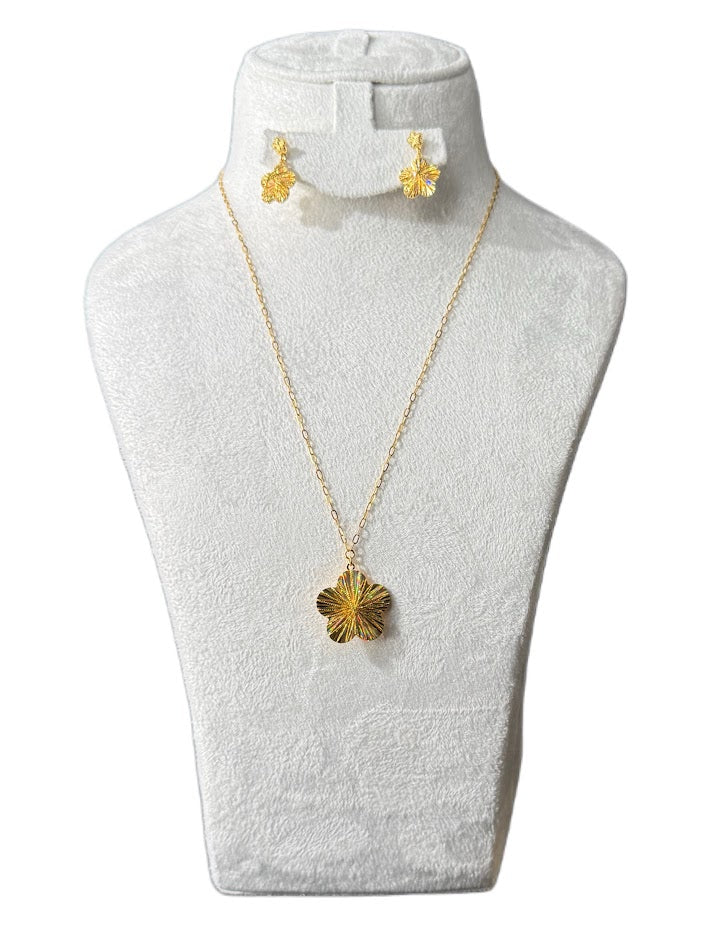 22K Gold Necklace & Earrings 11.31g