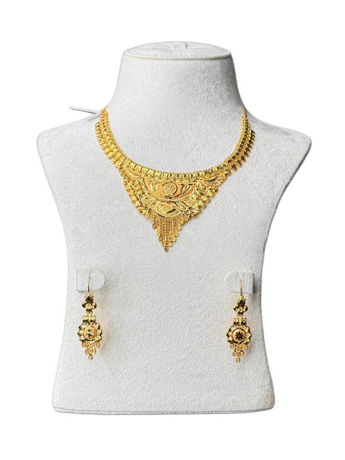 22K Gold Necklace & Ring & Earrings 16.09g