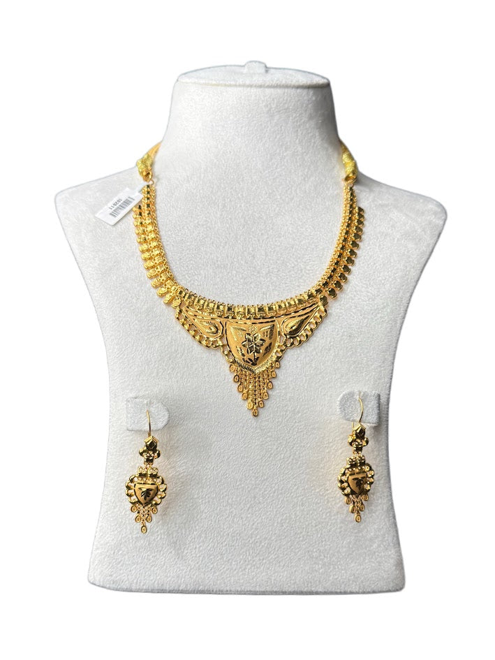 22K Gold Necklace & Earrings 13.94g